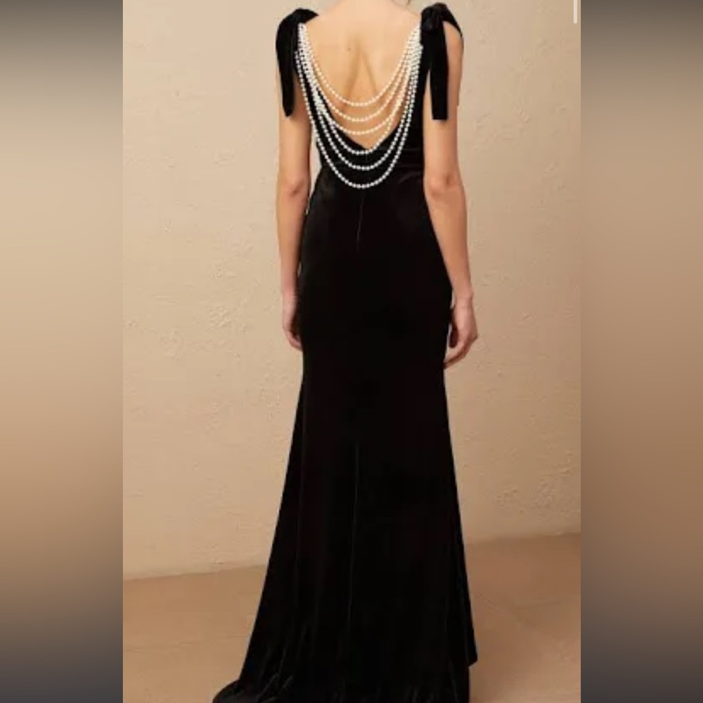Elegant Black Dress with Pearl Accents